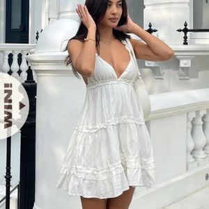 NWT Princess Polly Romeo Mini dress